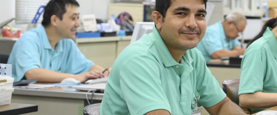 スタッフインタビュー